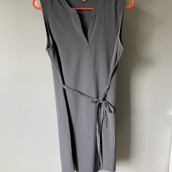 Eddie Bauer Gray Sleeveless Dress - Picture 1 of 3